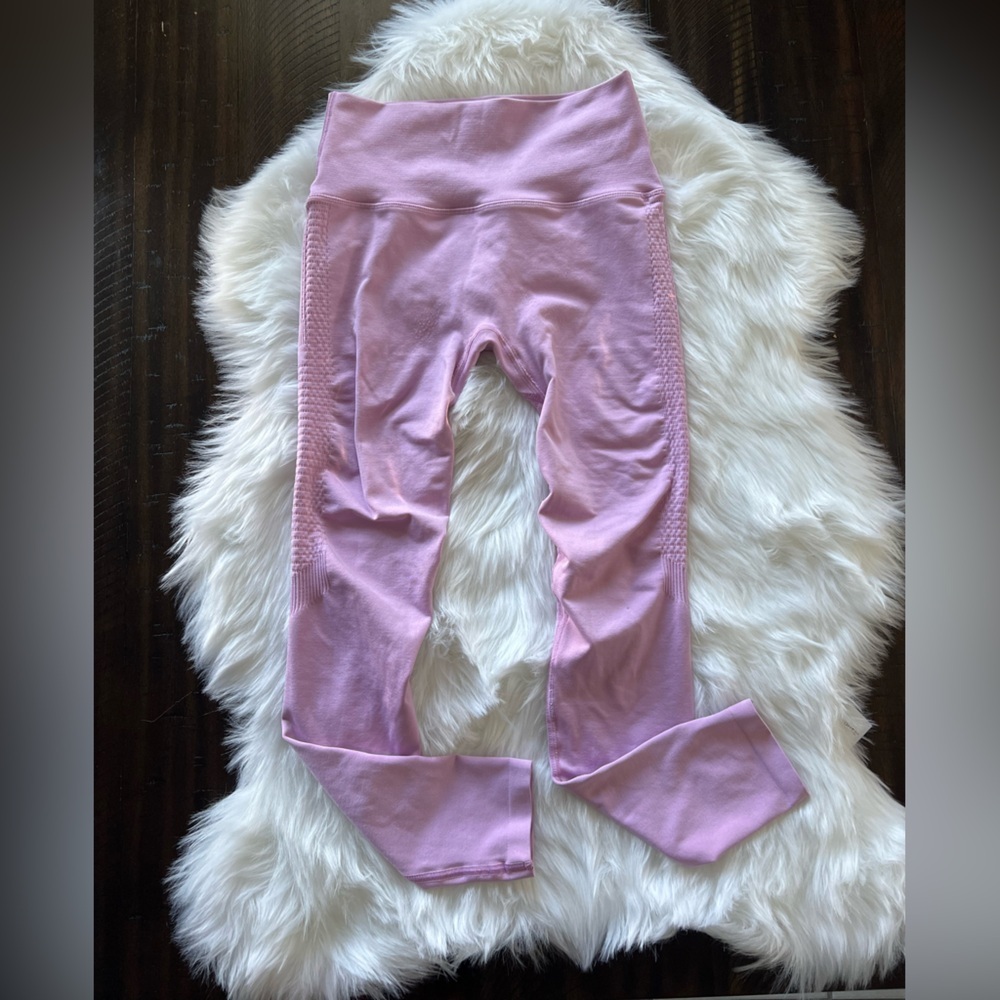 Alphalete light purple leggings compression size medium